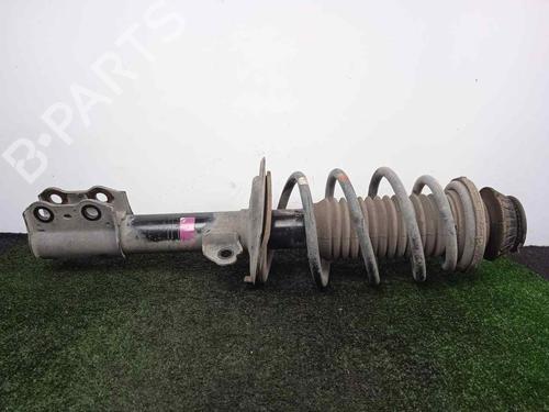 Used Right front shock absorber TOYOTA YARIS (_P13_) 1.5 Hybrid (NHP130_, NHP130) (101 hp) 8823254