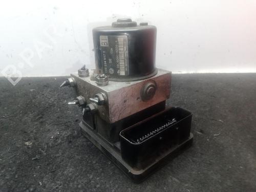 Używane Pompa ABS AUDI A3 (8P1) 2.0 TDI 16V (140 hp) 30940230