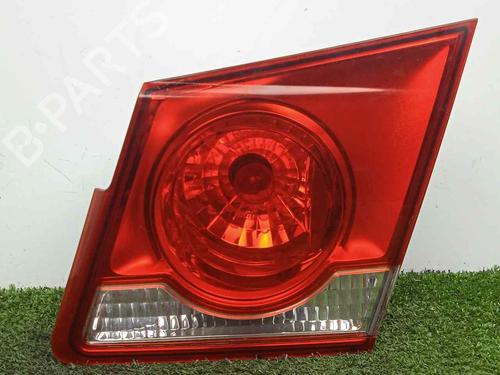 Used Right tailgate light CHEVROLET CRUZE Hatchback (J305) [2010-2025]  16713134