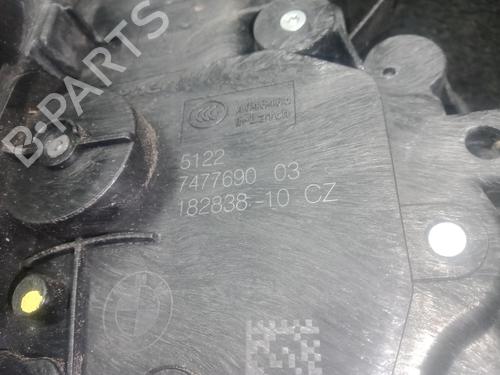 Højre bagtil lås BMW 5 (G30, F90) 520 d (190 hp) 24337783