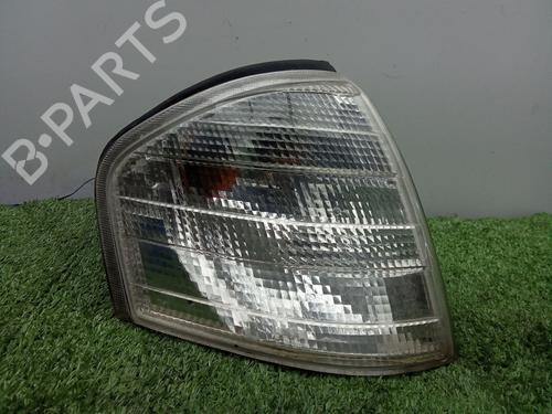 Blinklys fortil højre Blinklys fortil højre MERCEDES-BENZ C-CLASS (W202) C 220 D (202.121) (95 hp) 39685119 39685119