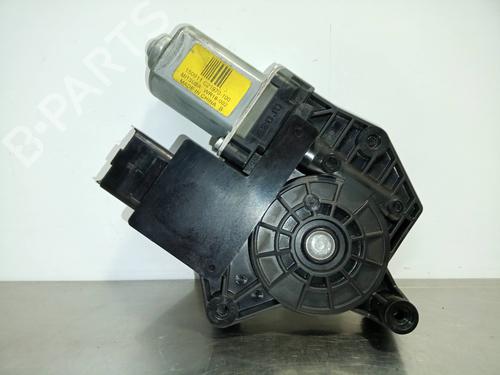 Used Left front window motor RENAULT KADJAR (HA_, HL_) 1.5 dCi 110 (HLA3) (110 hp) 10350055