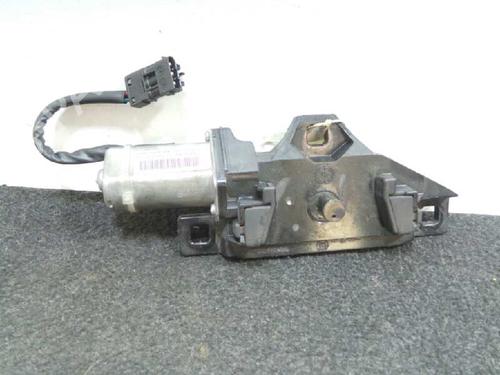 Used Tailgate lock BMW 7 (E65, E66, E67) 740 i, Li (306 hp) 5710907