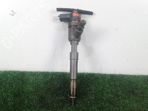 Spreder / Dyse LANCIA YPSILON (312_) 1.3 D Multijet (312.YXE1A, 312.YXU1A) (95 hp) 31952525