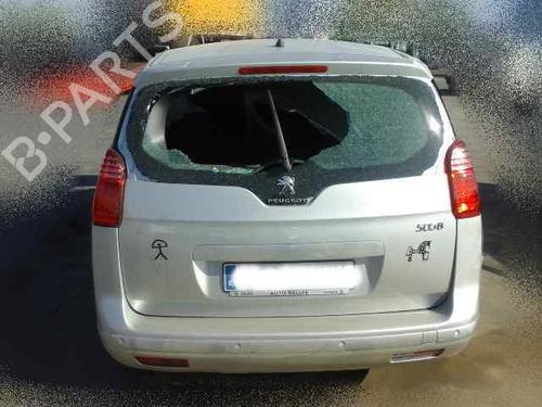 Used Right rear steering knuckle PEUGEOT 5008 (0U_, 0E_) 1.6 16V (120 hp) 5709948