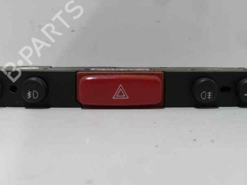 Bouton de warning ALFA ROMEO 147 (937_) 2.0 16V T.SPARK (937.AXA1, 937.AXC1, 937.BXC1) (150 hp) 735266925 | TRW | 2.NIEBLA