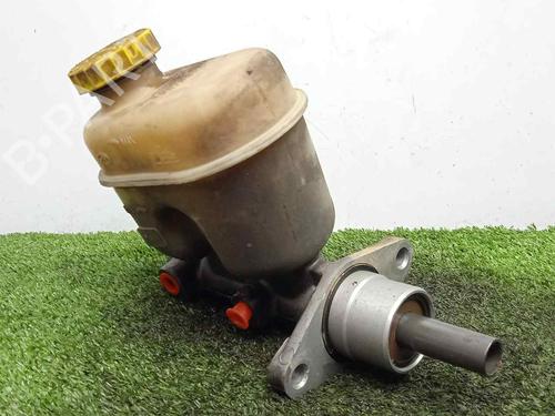 Used Brake master cylinder JEEP GRAND CHEROKEE II (WJ, WG) 2.7 CRD 4x4 (163 hp) 15639736