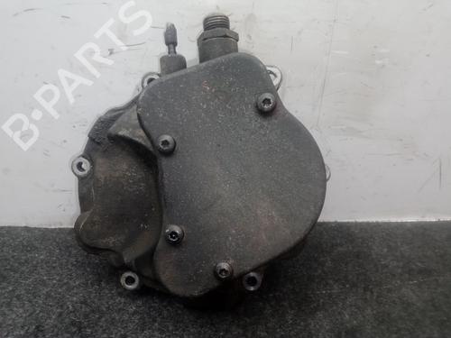 Used Vacuum pump MERCEDES-BENZ E-CLASS (W210) E 220 D (75 hp) 26519223