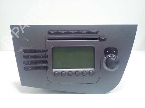 Used Radio SEAT LEON (1P1) 1.9 TDI (105 hp) 7639115