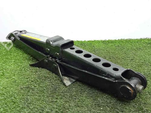 Used Jack Kit AUDI A3 Limousine (8VS, 8VM) 2.0 TDI (150 hp) 17174823