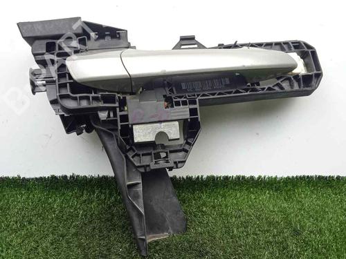 Used Front right exterior door handle MERCEDES-BENZ C-CLASS (W204) [2007-2015]  17196451