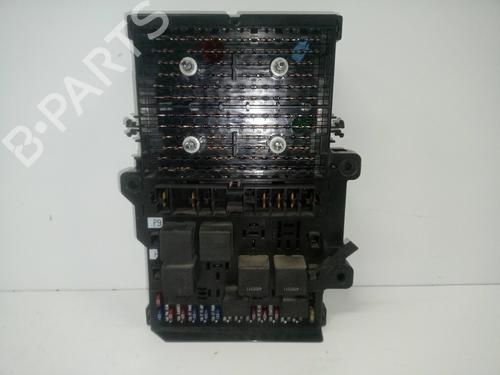 Fuse box CHRYSLER VOYAGER / GRAND VOYAGER III (GS_, NS_) 2.5 TD (116 hp) 12210137