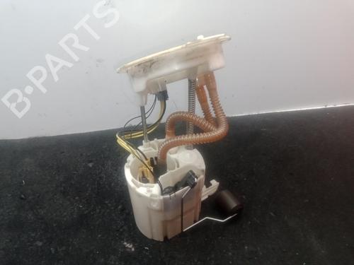 Used Fuel pump BMW 4 Convertible (F33, F83) 420 d (190 hp) 30960761