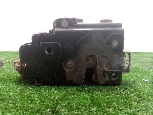 Serrure avant droite VW GOLF IV (1J1) 1.9 TDI (90 hp) 9178136
