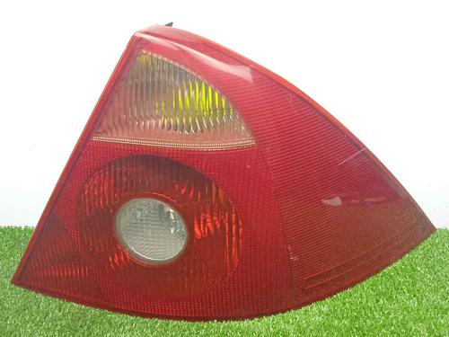 Used Right taillight FORD MONDEO III (B5Y) 2.0 TDCi (130 hp) 8381833
