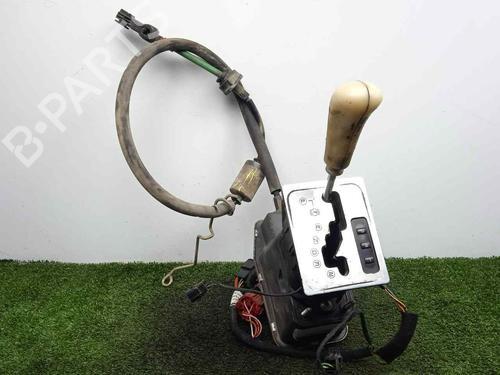 Used Gear lever PEUGEOT 306 Hatchback (7A, 7C, N3, N5) [1993-2003]  29512391