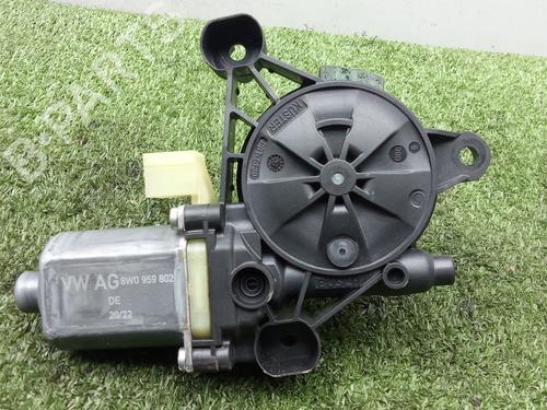 Rudehejsemotor forskærm venstre Rudehejsemotor forskærm venstre VW CRAFTER Van (SY_, SX_) 2.0 TDI FWD (SYB, SYC, SYD) (177 hp) 39883428 39883428