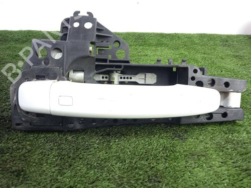 Used Rear left exterior door handle Rear left exterior door handle AUDI Q5 (8RB) 2.0 TDI quattro (143 hp) 35931575 35931575