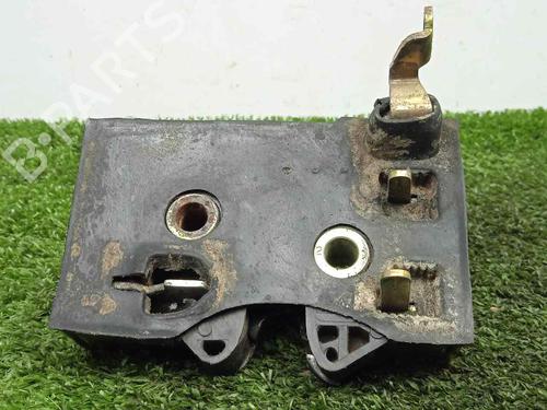 Vergrendeling rechts voor AUDI 80 B4 Saloon (8C2) 2.3 E (133 hp) 16395857