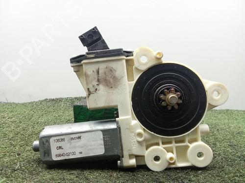 left-rear-window-motor-toyota-corolla-_e12_-2001-2002-2003-2004-2005-2006-2007-2008-39554117 main image