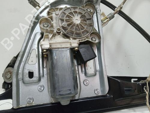 Front left window mechanism MERCEDES-BENZ C-CLASS (W203) C 220 CDI (203.006, 203.008) | BP22733557C22 