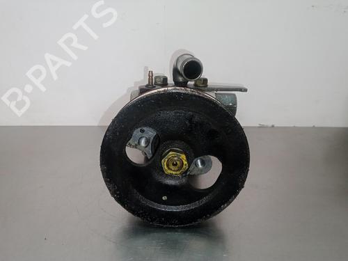 Used Steering pump HYUNDAI SONATA III (Y-3) 2.0 i (105 hp) 5721114