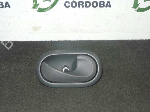 Høyre foran invendig håndtak RENAULT CLIO III (BR0/1, CR0/1) [2005-2014]  5743196