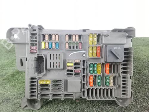 fuse-box-bmw-x6-e71-e72-2007-2008-2009-2010-2011-2012-2013-2014-2015-33027195 main image