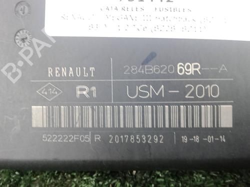 Fuse box RENAULT MEGANE III Hatchback (BZ0/1_, B3_) 1.2 TCe (BZ2B, BZ11) | BP31947160E1