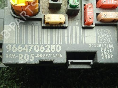 Fuse box PEUGEOT 308 I (4A_, 4C_) 1.6 HDi | BP31194060E1