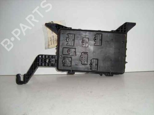 Used Fuse box FORD MONDEO III (B5Y) [2000-2007]  5724746