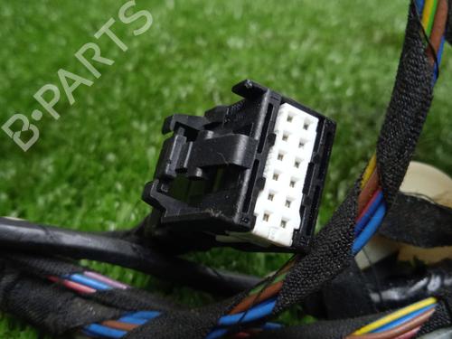 Front right lock VW TOUAREG (7LA, 7L6, 7L7) 2.5 R5 TDI | BP26906823C97 