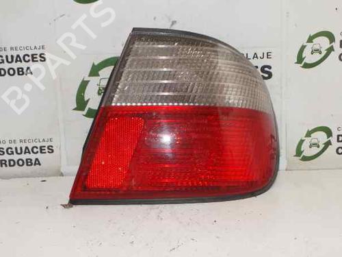 Used Right taillight NISSAN PRIMERA (P11) [1996-2002]  5712639