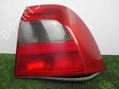 Used Right taillight OPEL VECTRA B (J96) 2.0 DTI 16V (F19) (101 hp) 7216199