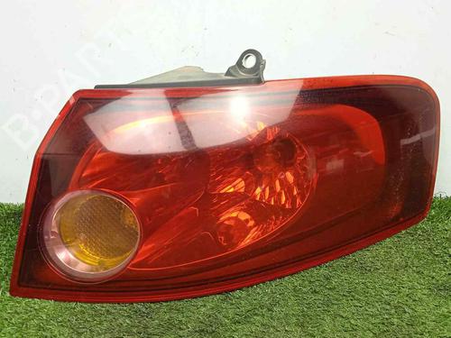 Used Right taillight FIAT CROMA (194_) 1.9 D Multijet (194AXB1B) (120 hp) 15487699