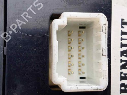 Commutateur RENAULT SCÉNIC II (JM0/1_) | BP30777014I30