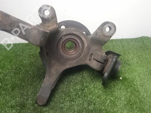 Used Left front steering knuckle MERCEDES-BENZ VITO Bus (W638) 108 CDI 2.2 (638.194) (82 hp) 27496898