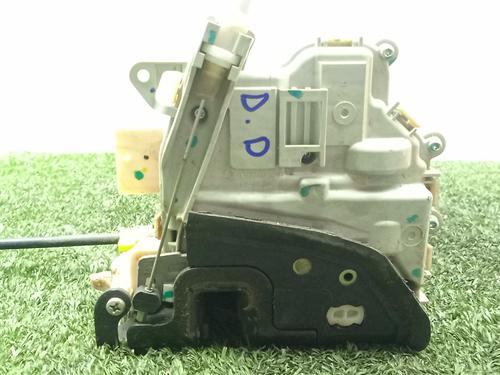 Used Front right lock Front right lock AUDI Q5 (8RB) 2.0 TDI quattro (143 hp) 35964023 35964023
