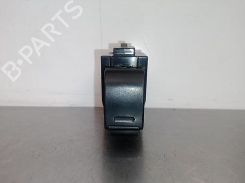Used Right rear window switch TOYOTA AVENSIS (_T22_) [1997-2003]  21552598