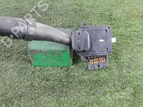 Used Headlight switch HYUNDAI ELANTRA III (XD) 2.0 CRDi (113 hp) 28599049