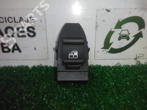 Used Right rear window switch Right rear window switch ALFA ROMEO GIULIETTA (940_) 1.6 JTDM (940FXD1A) (105 hp) 9248640 9248640