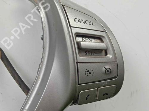 Steering wheel controls NISSAN X-TRAIL III (T32_, T32R, T32RR)  | BP17740345E15 
