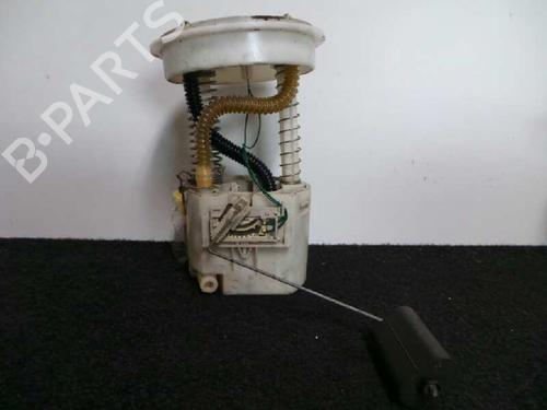 Used Fuel pump FORD FIESTA V (JH_, JD_) 1.4 TDCi (68 hp) 5706276