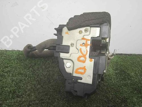 Front right lock NISSAN NV200 / EVALIA Bus  | BP8251640C97 