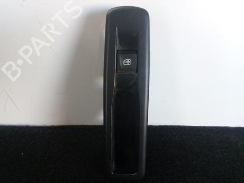 Used Right rear window switch RENAULT MEGANE III Grandtour (KZ0/1) 1.5 dCi (KZ09, KZ0D, KZ1G, KZ29, KZ14, KZ1W, KZ10, KZ1F,... (110 hp) 12209302