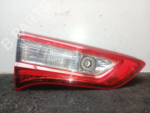 left-tailgate-light-toyota-yaris-_p13_-2010-2011-2012-2013-2014-2015-2016-2017-2018-2019-2020-40530811 main image
