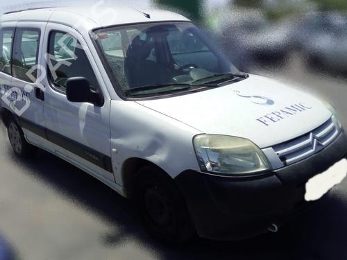 Engine control unit (ECU) CITROËN BERLINGO / BERLINGO FIRST Box Body/MPV (M_) 1.9 D 70 (MBWJZ, MCWJZ) | BP8190136M57 