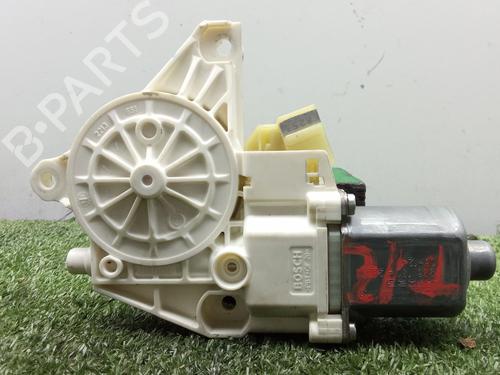 Used Left rear window motor Left rear window motor MERCEDES-BENZ GL-CLASS (X164) GL 320 CDI 4-matic (164.822) (224 hp) 40259367 40259367