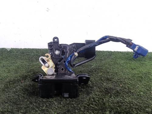 tailgate-lock-toyota-corolla-_e12_-2001-2002-2003-2004-2005-2006-2007-2008-32329809 main image