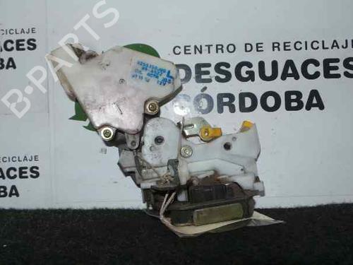 Used Rear left lock NISSAN TERRANO II (R20) [1992-2007]  5739414